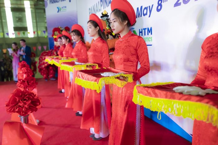 lễ cắt băng khánh thành