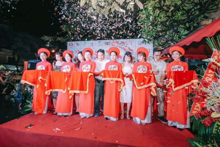 nghi thức cắt băng khai trương